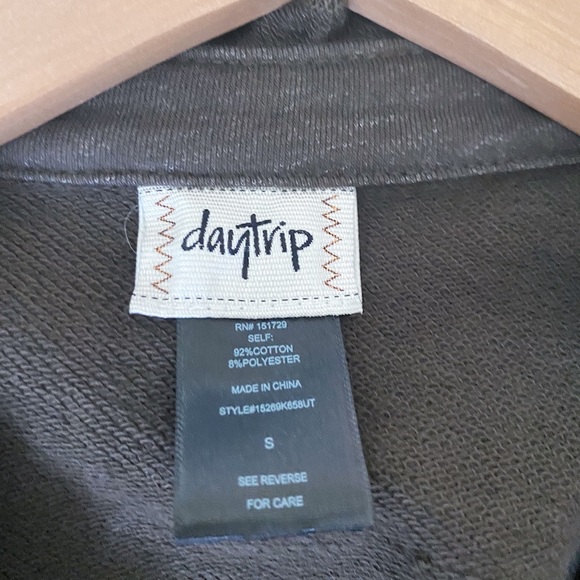 Day trip Olive green jacket - Picture 3 of 4